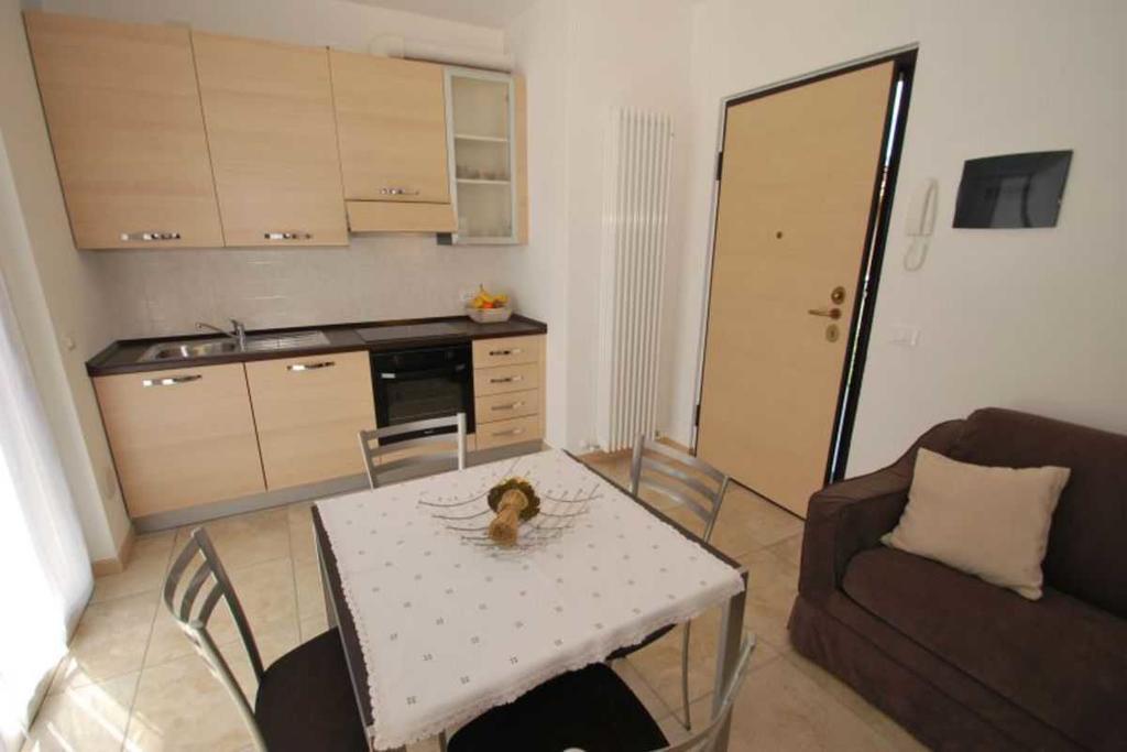 Residence Giuliana Dervio Bagian luar foto